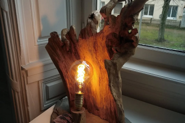 Exposition lampes en bois_Bourg-Argental